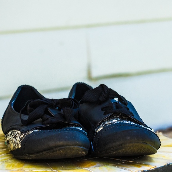 Black w/ sequins lace-up flats - Picture 6 of 6